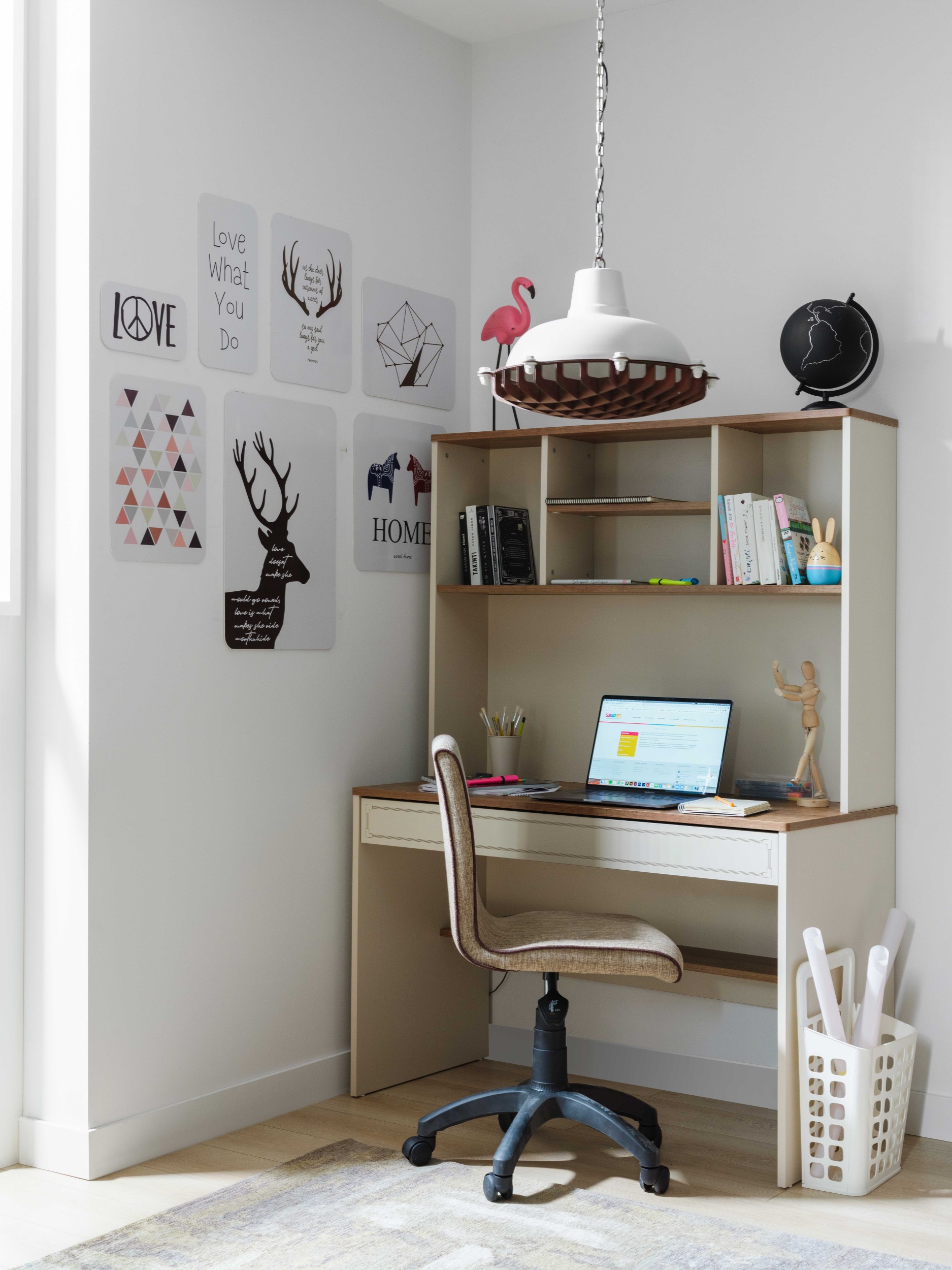 Almila Story Study Desk - Image 2