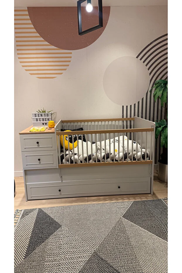 Almila Sento Convertible Baby Bed with Pull-Out Bed product thumbnail 2