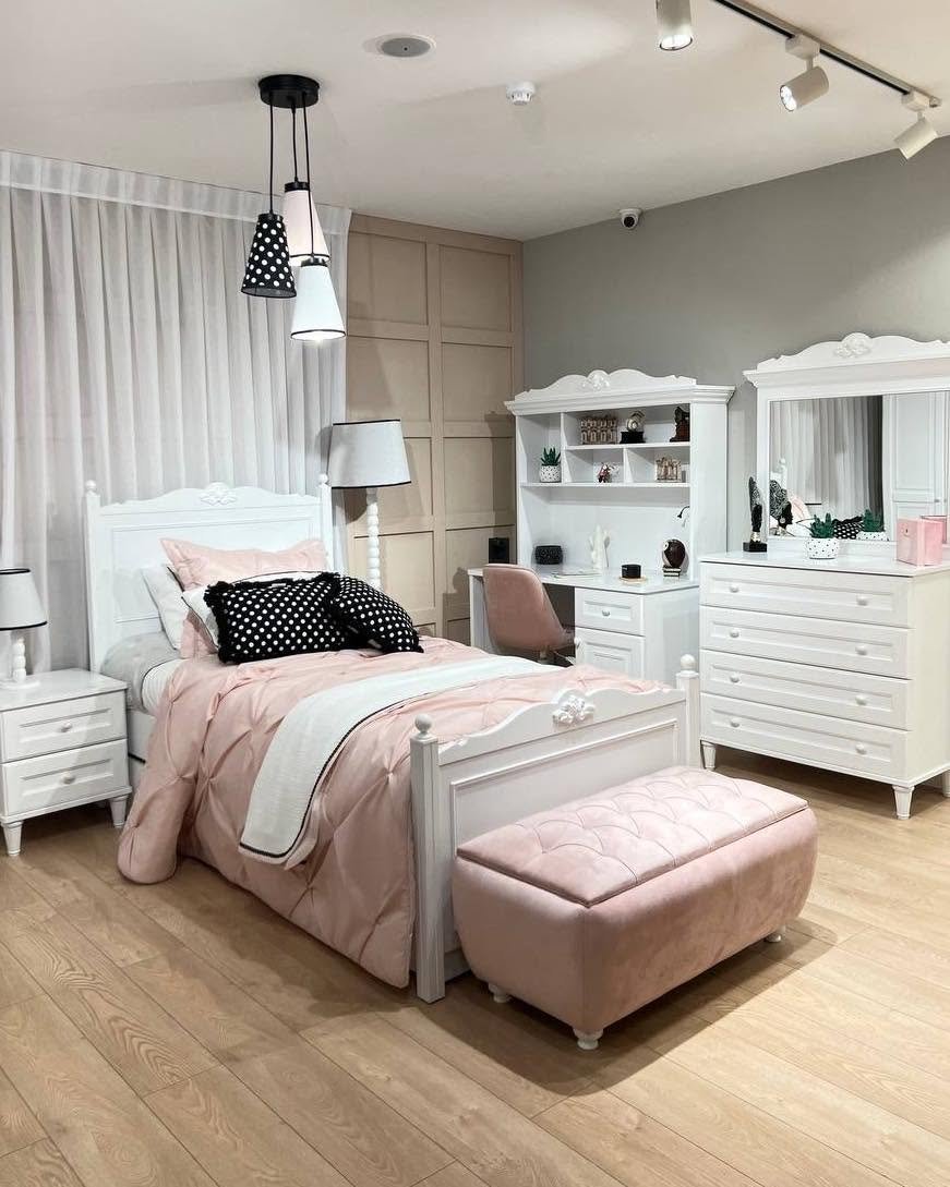 Almila Lora Room – Study Desk With Top Unit
