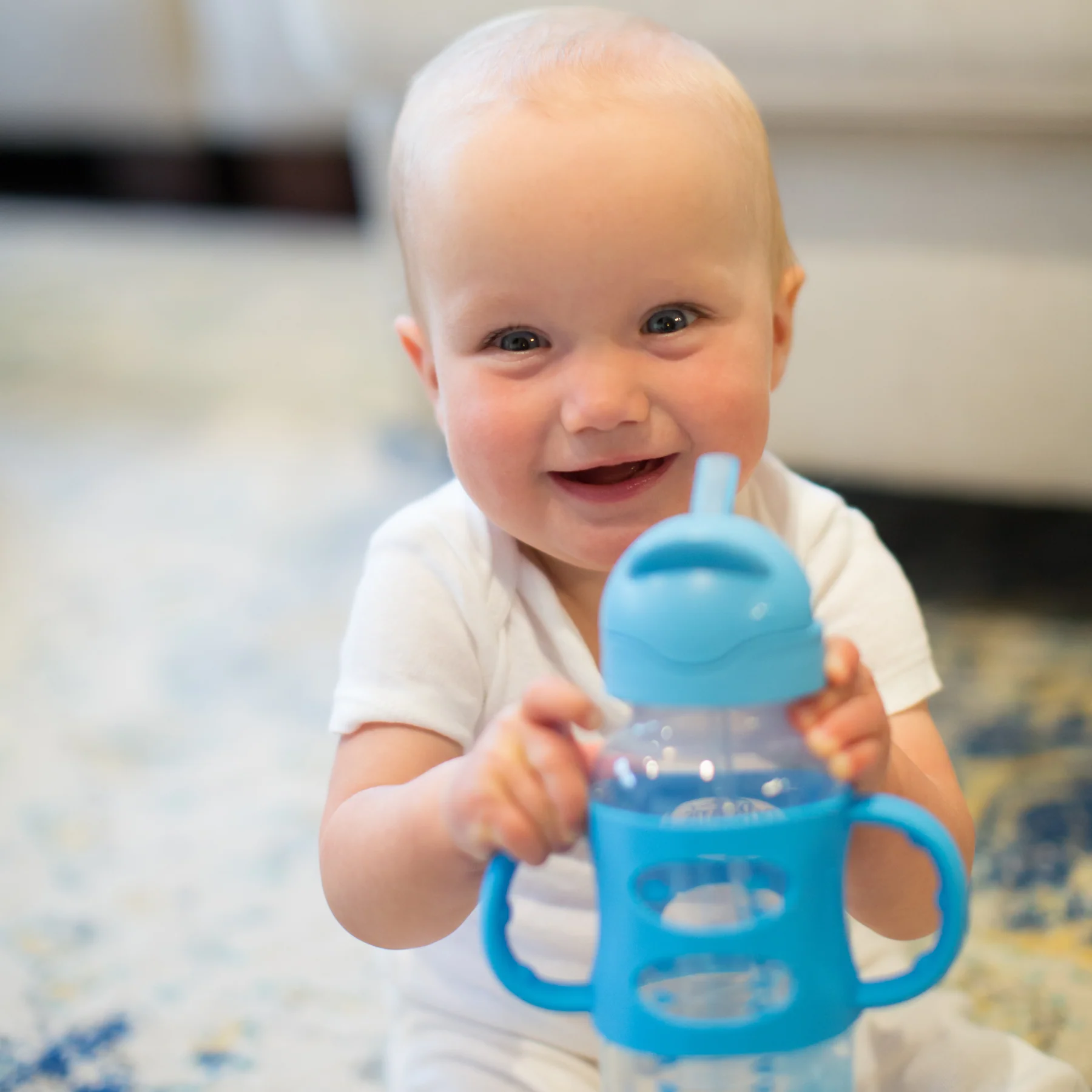 Dr. Brown's 9 oz/270 mL PP W-N Sippy Straw Bottle w/ Silicone Handles, Blue, 1-Pack - Image 4